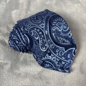 Donald J Trump Signature Collection Navy Paisley Silk Mens Tie Hand Made
